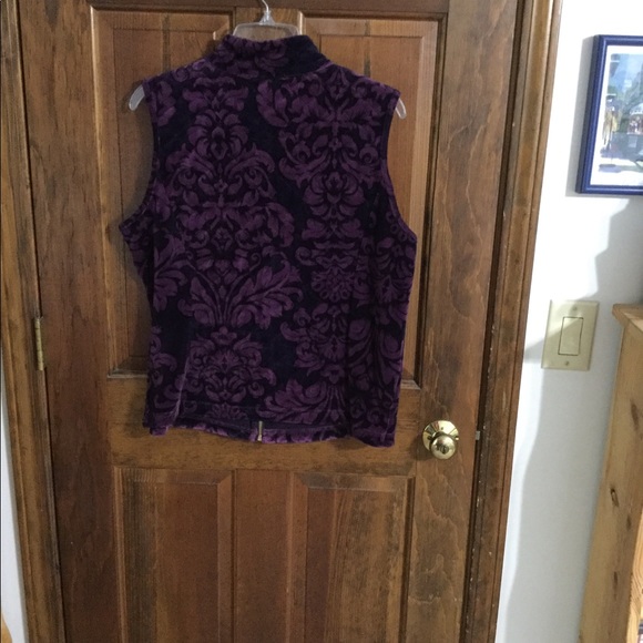 Purple damask, thick and warm vest - zip up front - Picture 2 of 4